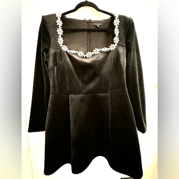 NADINE MERABI Black Velvet Long Sleeve Dress - Picture 4 of 4
